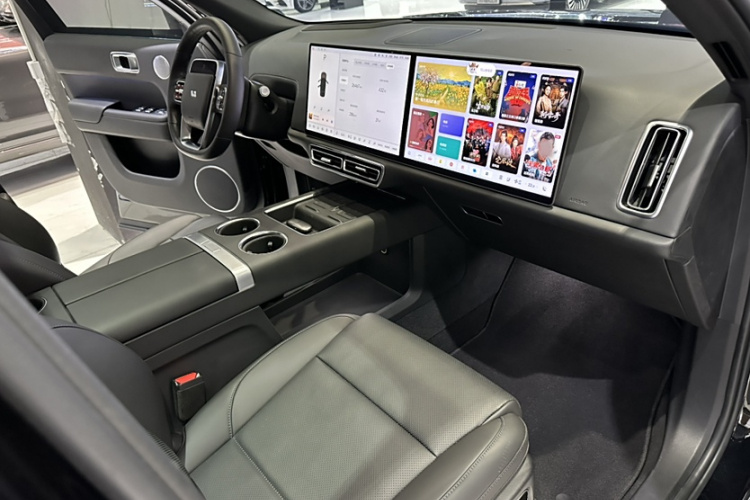 理想汽车 理想L9 2024款 Ultra中控内饰7005
