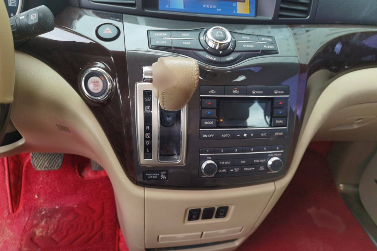 日产 贵士 2015款 3.5L SL局部细节18