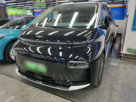 吉利银河 翼真L380 2024款 100度 6座 两驱Air