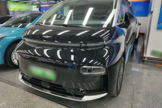 吉利银河 翼真L380 2024款 100度 6座 两驱Air