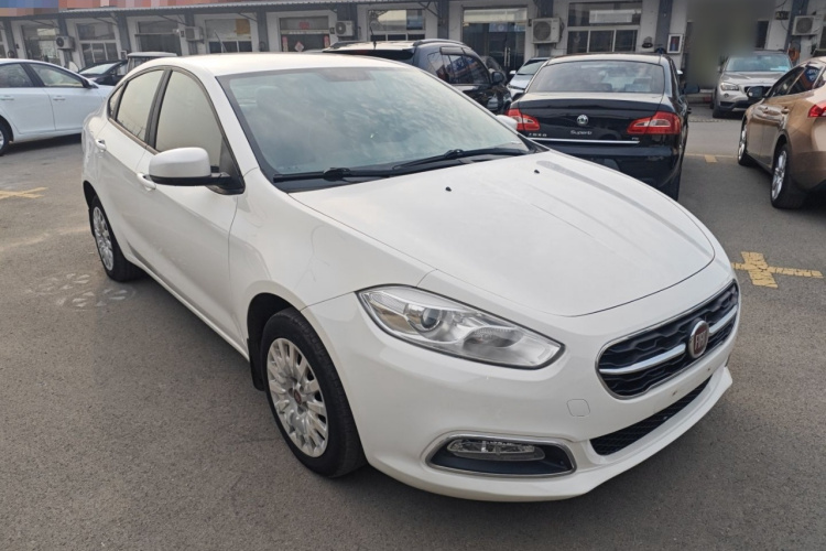 菲亚特 菲翔 2015款 1.4T 自动悦享版车身外观3