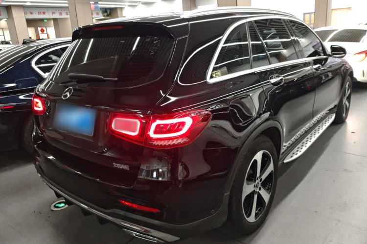 奔驰GLC 2022款 改款三 GLC 260 L 4MATIC 动感型车身外观7