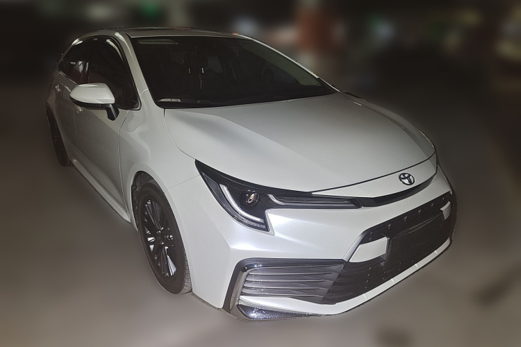丰田 凌尚 2023款 2.0L 豪华版车身外观3