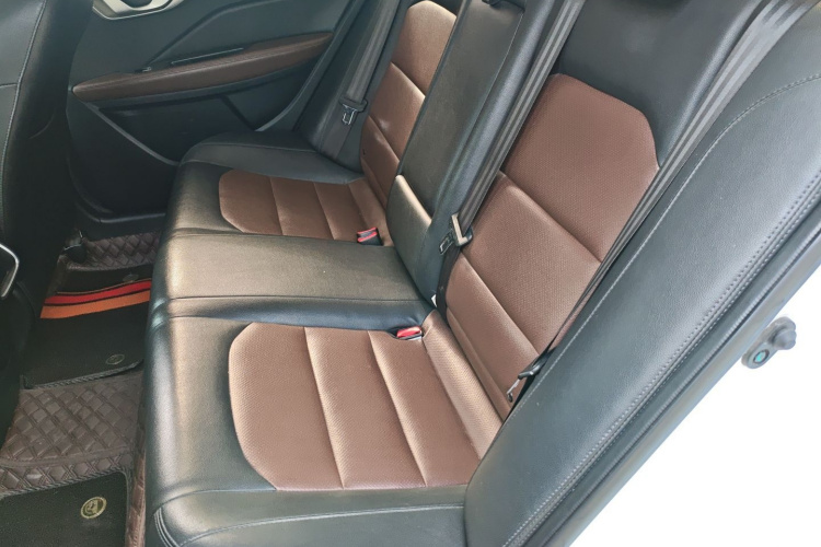 吉利汽车 远景 2018款 1.5L 自动幸福版中控内饰21