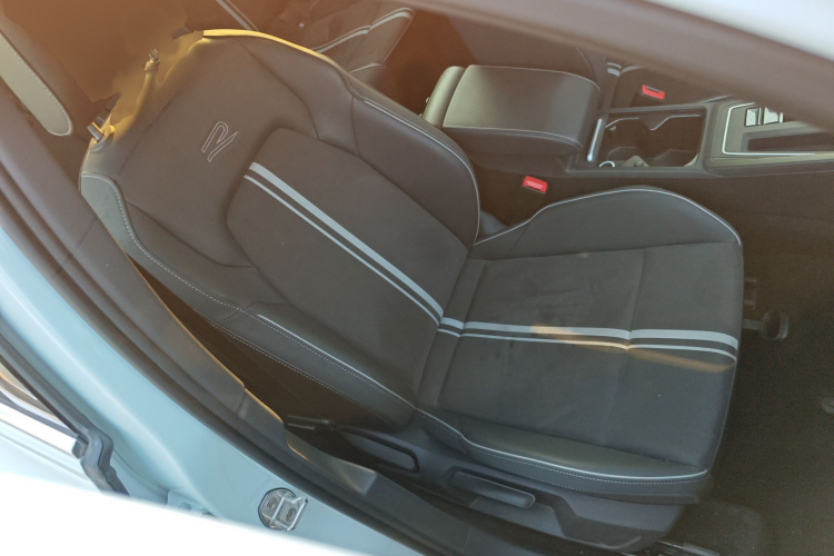 大众 高尔夫 2023款 改款 280TSI DSG R-Line Lite局部细节41