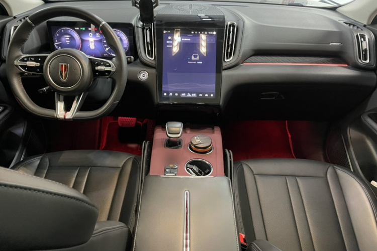 红旗HS3 2023款 1.5T 两驱善为版中控内饰7001