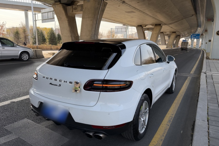 保时捷 2014款 Macan S 3.0T车身外观6005