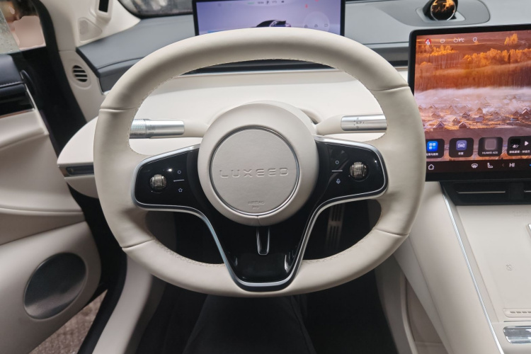 鸿蒙智行 智界S7 2024款 Pro 后驱长航版中控内饰13