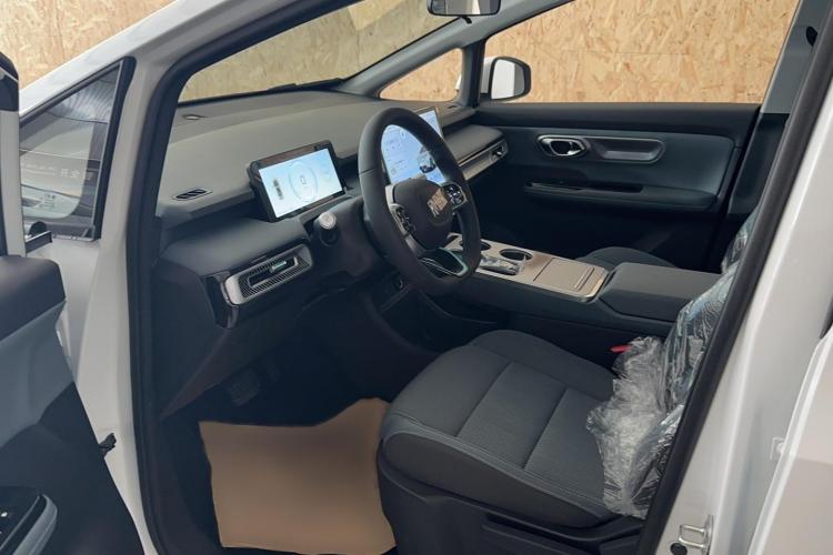 埃安 AION Y 2023款 Plus 510 乐享版中控内饰7002