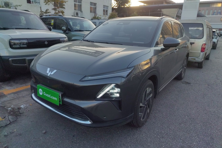 五菱汽车 五菱星光S 2024款 130km 旗舰型车身外观1