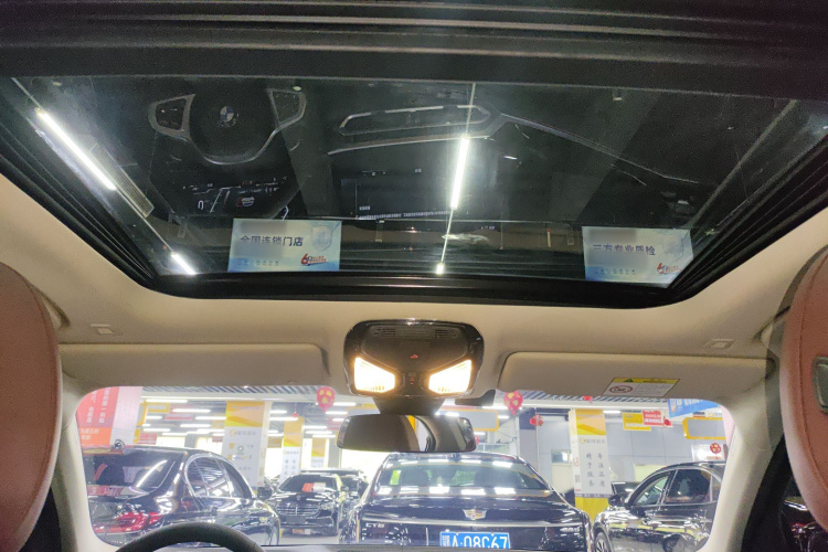 宝马3系 2023款 325Li M运动曜夜套装中控内饰22