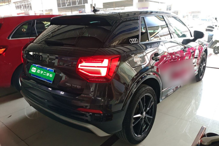 奥迪Q2L 2020款 35 TFSI 进取动感型车身外观7