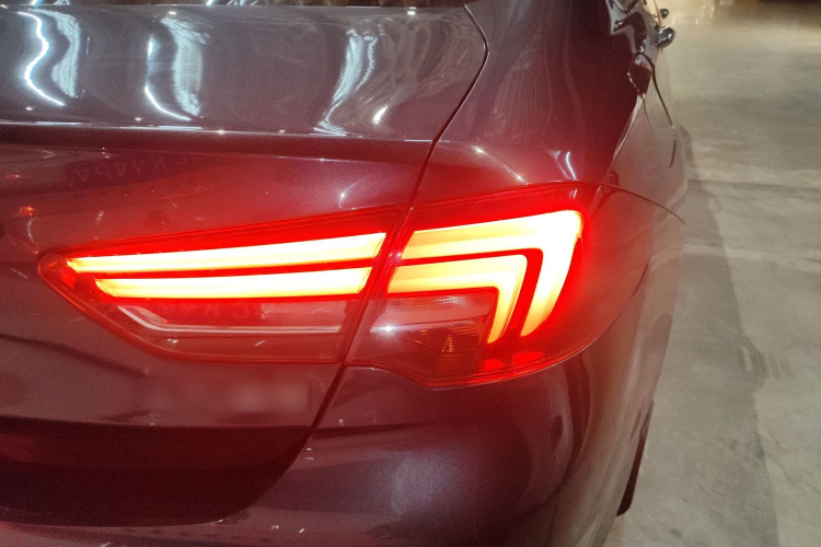 别克 君威 2019款 20T 精英型 国VI车身外观6006