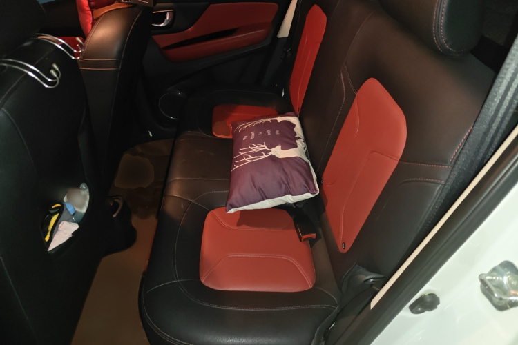 哈弗H1 2016款 改款 蓝标 1.5L 手动舒适型中控内饰7004