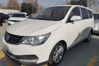 宝骏730 2016款 改款 1.5L 手动标准型 5座