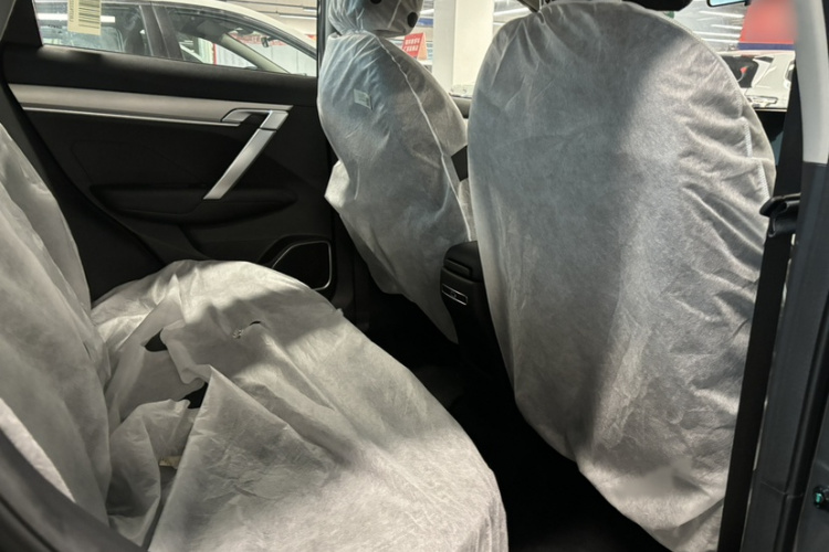 吉利汽车 缤越 2025款 1.5L CVT超能版中控内饰7004