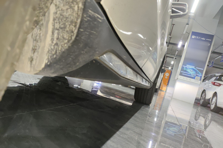 奔驰GLA 2019款 GLA 200 时尚型局部细节9001