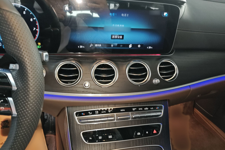 奔驰E级 2022款 改款二 E 260 L 运动型 4MATIC局部细节16