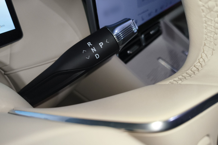 岚图汽车 岚图FREE 2025款 FREE+ 后驱乾崑版局部细节18