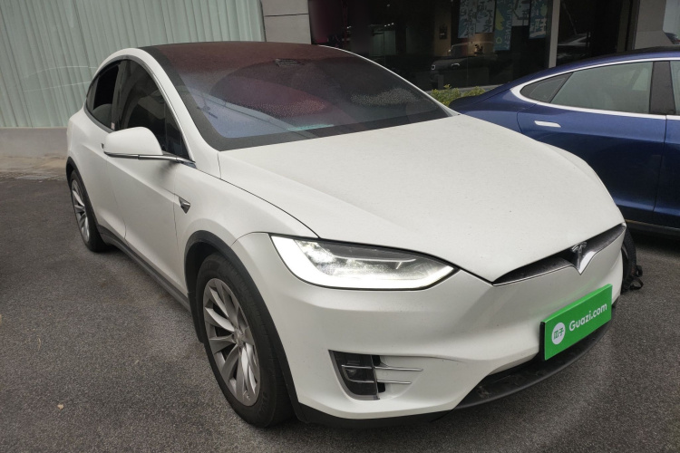 特斯拉 Model X 2019款 长续航版车身外观3