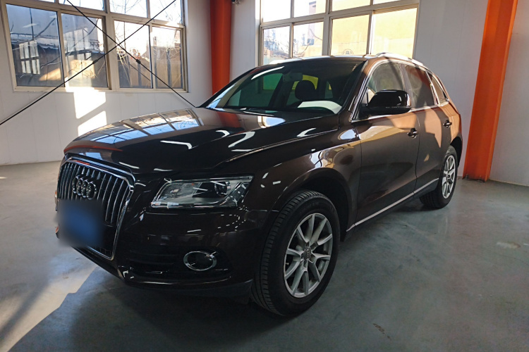 奥迪Q5 2013款 40 TFSI 进取型车身外观1