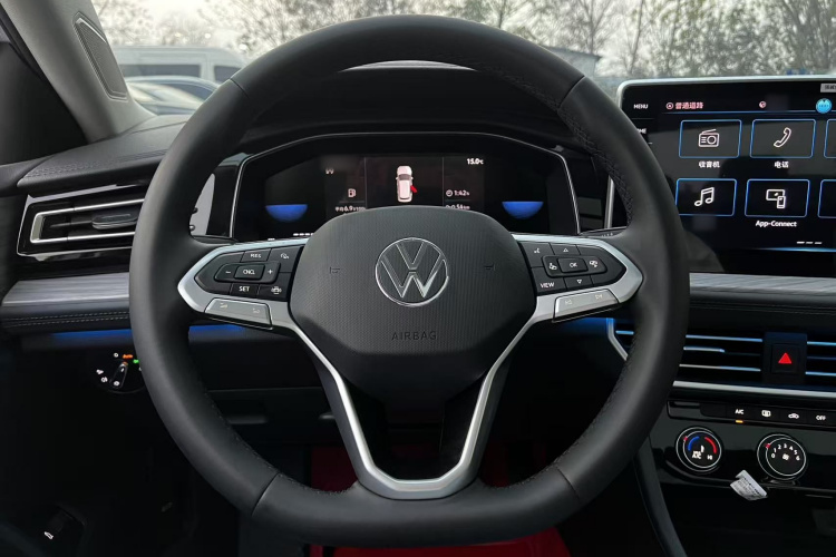 大众 速腾 2025款 300TSI DSG超越版中控内饰7001