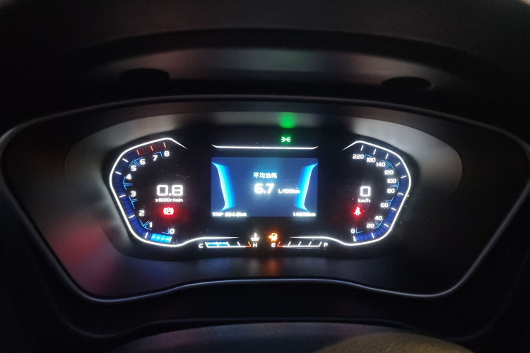 吉利汽车 远景X6 2018款 1.8L 手动4G互联尊贵型局部细节14