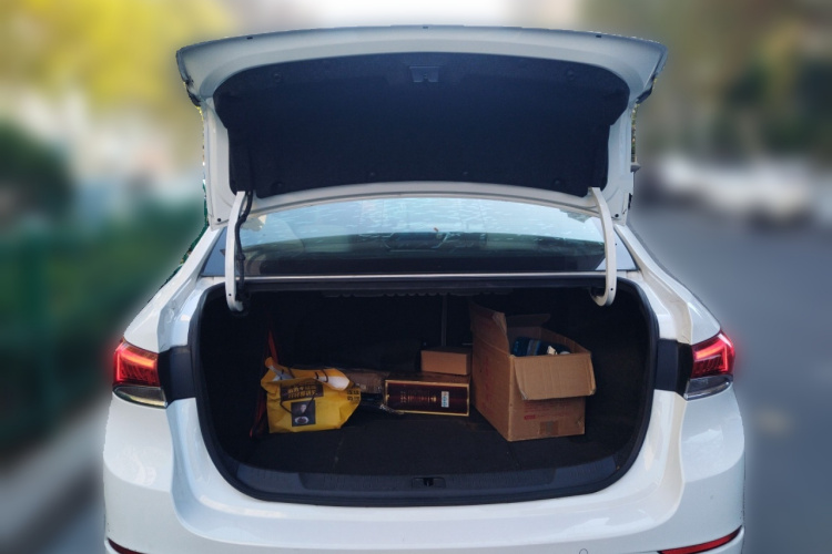 别克 英朗 2018款 15T 双离合精英型 国V中控内饰23