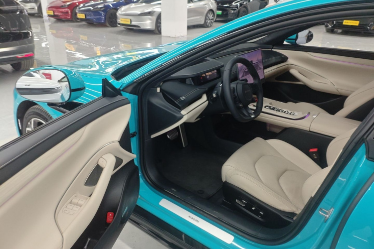 小米汽车 小米SU7 2024款 四驱超长续航高阶智驾Max版中控内饰7003