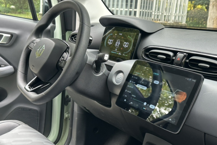 零跑汽车 零跑T03 2024款 403舒享版中控内饰7010