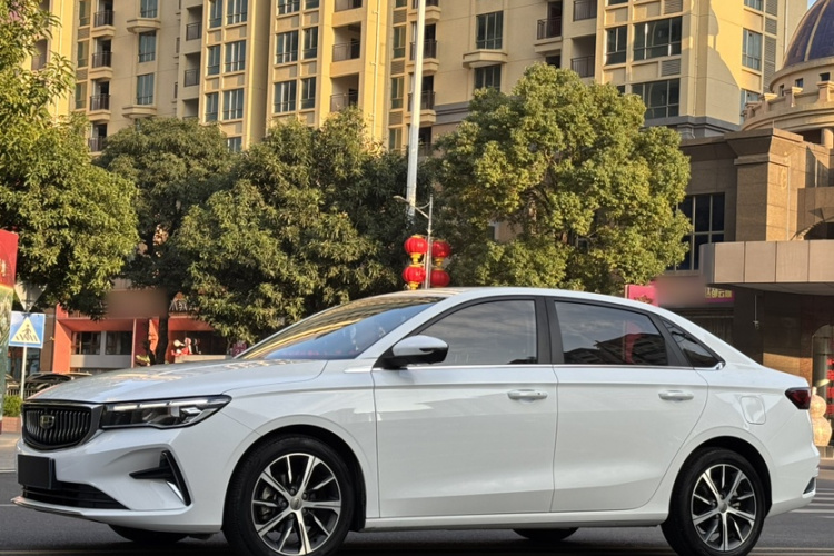 吉利汽车 帝豪 2022款 第4代 1.5L CVT尊贵型车身外观6005