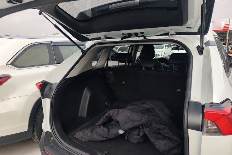 丰田 RAV4荣放 2023款 双擎 2.5L E-CVT两驱精英版机舱底盘23