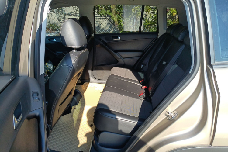 大众 途观 2016款 300TSI 自动两驱风尚版中控内饰21