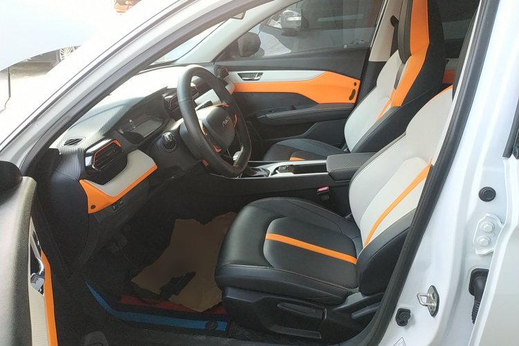 东风风神 奕炫 2023款 马赫版 1.5L 自动追影版中控内饰19