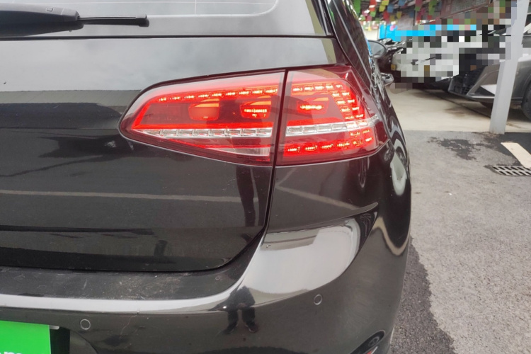 大众 高尔夫 2016款 1.4TSI 自动R-Line车身外观9