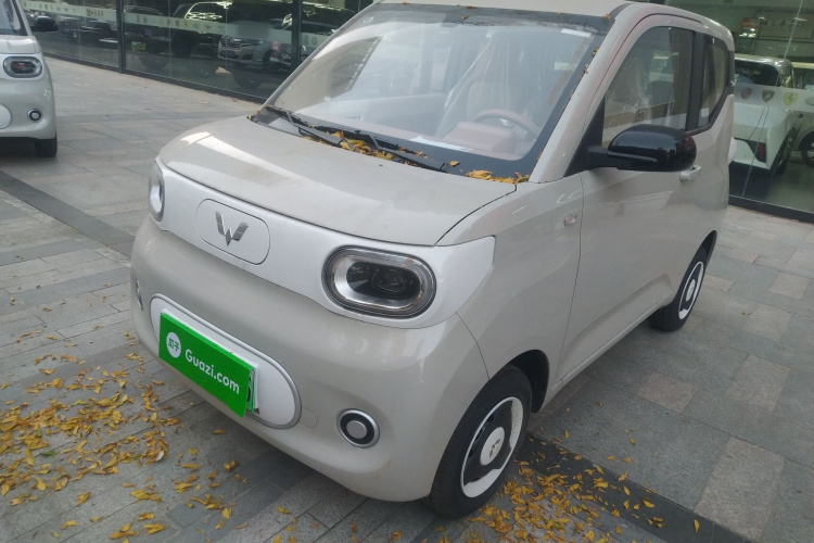 五菱汽车 宏光MINIEV 2024款 第三代 215km 青春版车身外观1