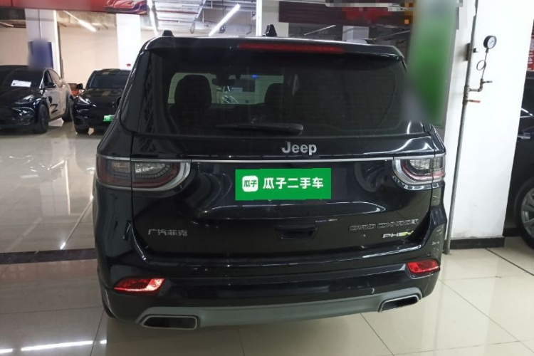 Jeep 大指挥官PHEV 2020款 2.0T 插电混动领先版车身外观6