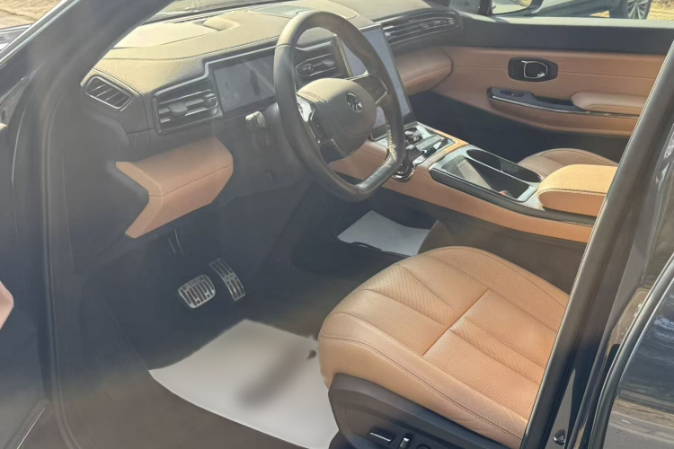 蔚来ES8 2020款 580KM 六座版中控内饰7001