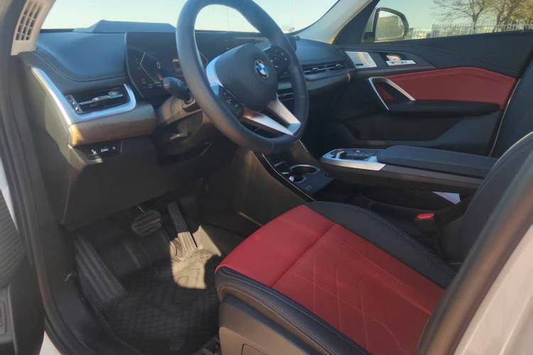 宝马X1 2023款 xDrive25Li X设计套装中控内饰7002