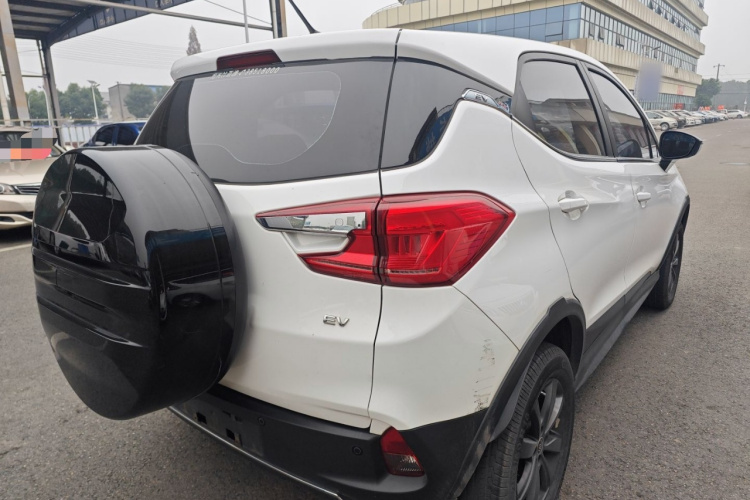 比亚迪 元新能源 2019款 EV535 智联领潮型车身外观7