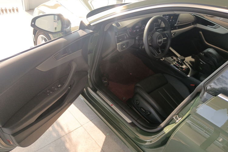 奥迪A5 2023款 Sportback 40 TFSI 时尚动感型中控内饰20