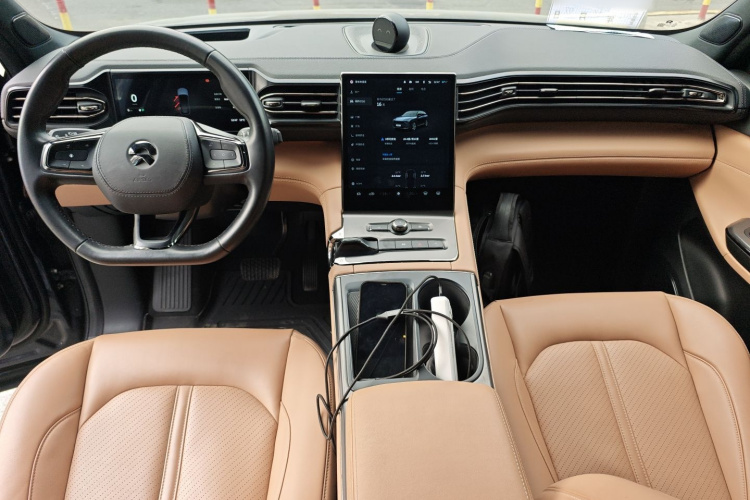 蔚来ES6 2020款 610KM 性能版中控内饰7002