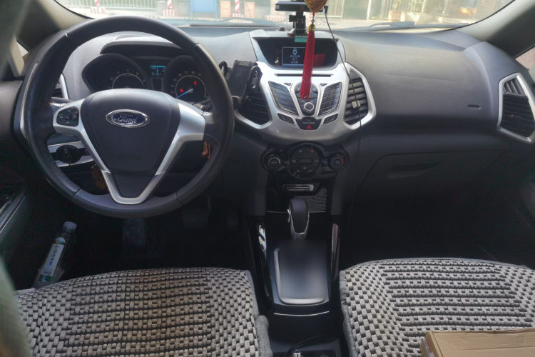 福特 翼搏 2013款 1.5L 自动尊贵型中控内饰12
