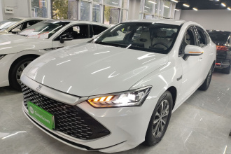 比亚迪 秦PLUS 2024款 荣耀版 DM-i 55KM领先型