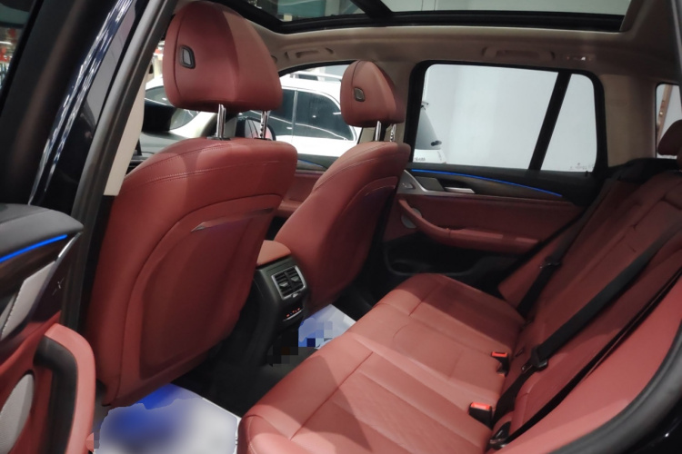 宝马X3 2023款 改款 xDrive30i 领先型 M曜夜套装中控内饰21