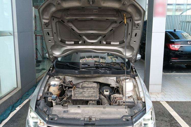 大众 宝来 2018款 1.5L 自动时尚型机舱底盘24