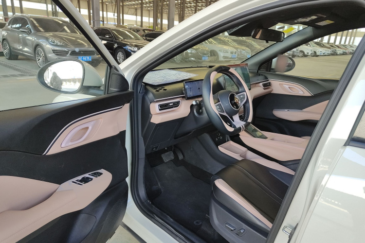 比亚迪 海鸥 2025款 智驾版 305km 自由版中控内饰20