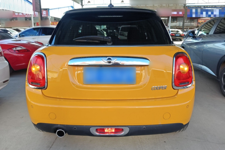 MINI 2015款 1.5T COOPER Fun 五门版车身外观6