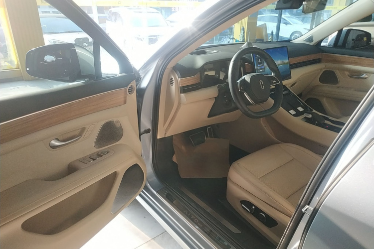 鸿蒙智行 问界M5 2022款 纯电后驱标准版中控内饰7003