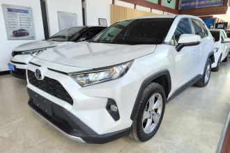 丰田 RAV4荣放 2022款 2.0L CVT两驱风尚版